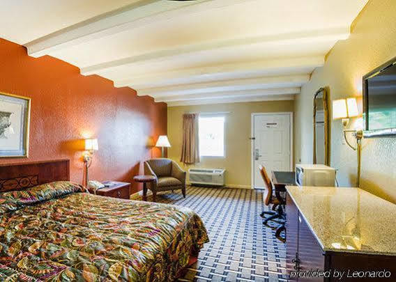 Rodeway Inn Nashville Airport Exterior foto